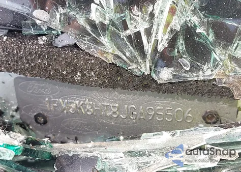 2018 Ford Explorer Platinum z USA, uszkodzony, nr VIN 1FM5K8HT8JGA95506